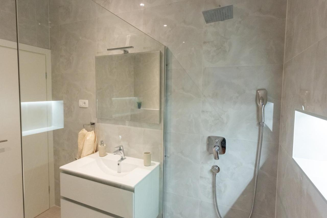 Secluded House - Guaranteed Privacy - Heated Pool Villa Klis Екстериор снимка